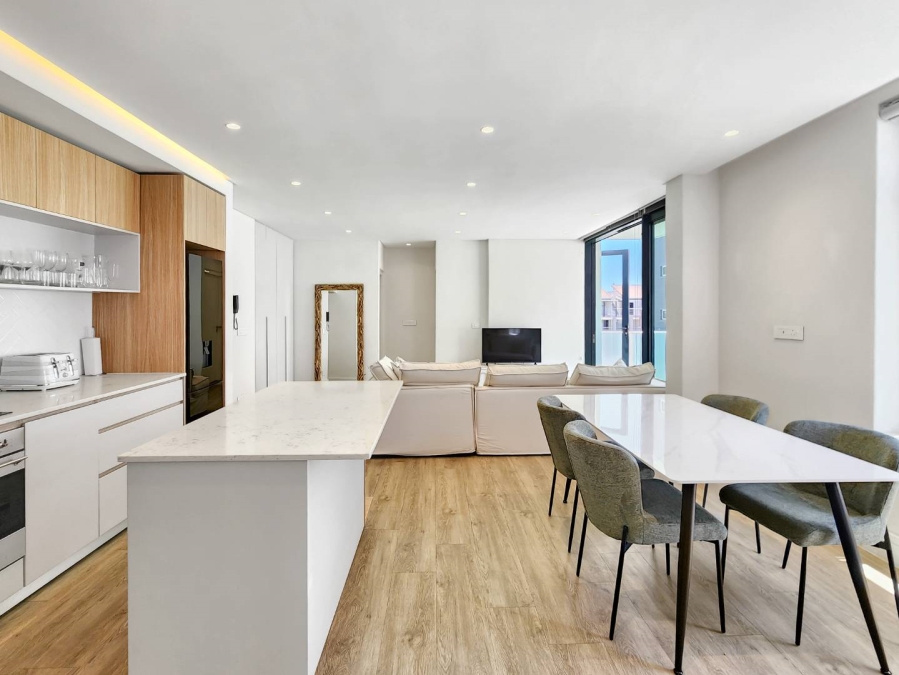 2 Bedroom Property for Sale in Sea Point Western Cape